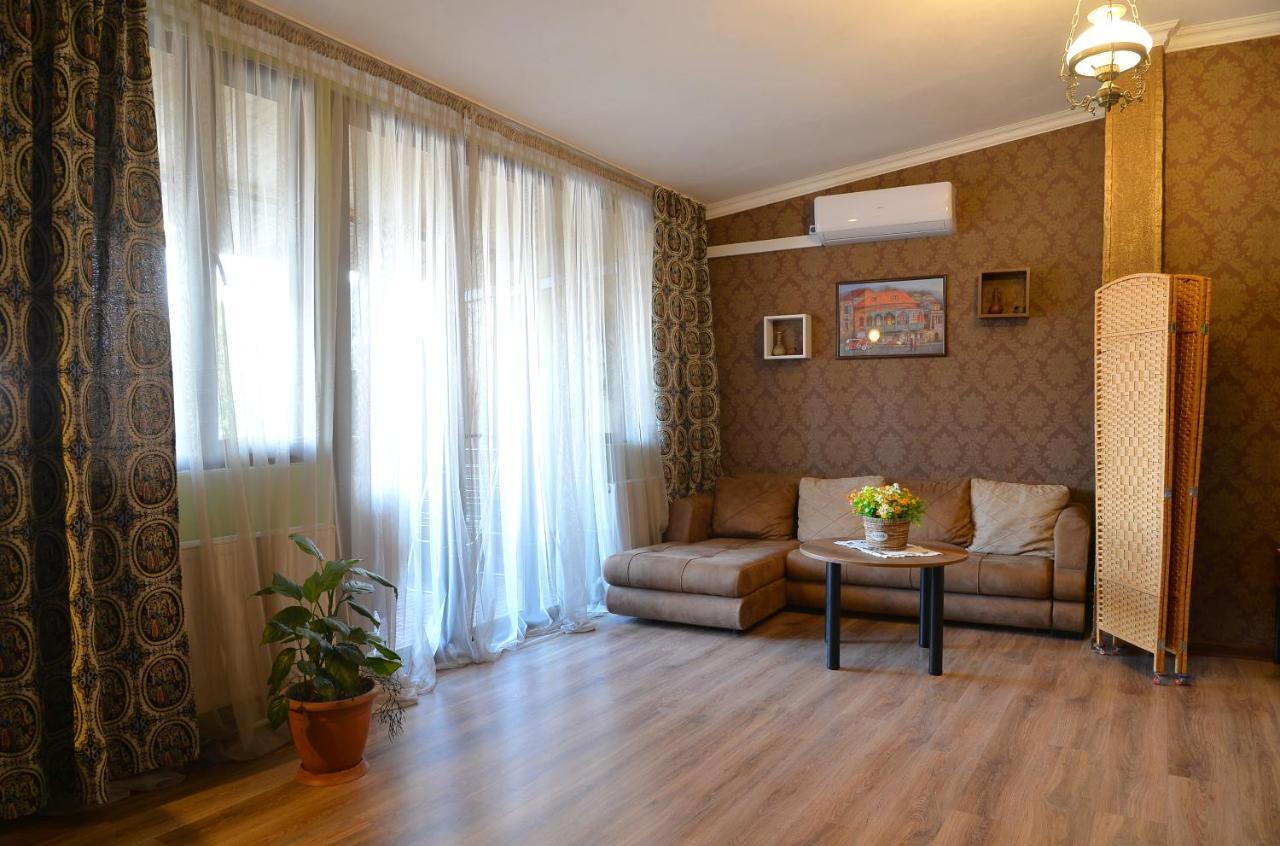 Natia'S Apartment On Dadiani St. 트빌리시 외부 사진