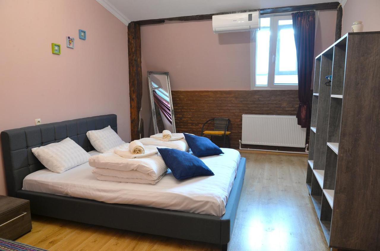 Natia'S Apartment On Dadiani St. 트빌리시 외부 사진